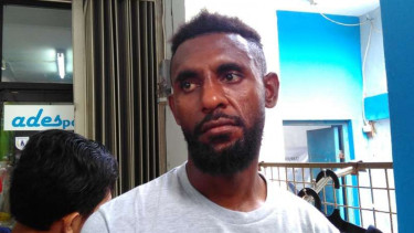 Bek Timnas Indonesia, Rudolof Yanto Basna.