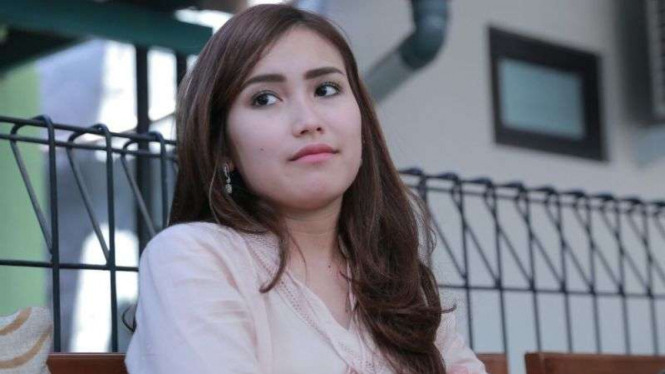 Ayu Ting Ting.