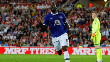 Selebrasi gol pemain Everton, Romelu Lukaku