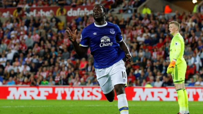 Selebrasi gol pemain Everton, Romelu Lukaku