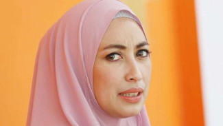 Ayahanda Annisa Trihapsari Meninggal