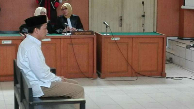 Bupati nonaktif Ogan Ilir, Ahmad Wazir Nofiadi alias Ovi, menjalani sidang vonis di Pengadilan Negeri Palembang pada Selasa, 13 September 2016.
