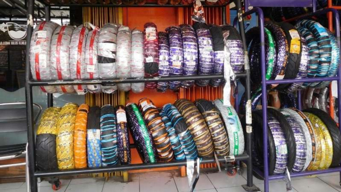 Rumah ban motor.