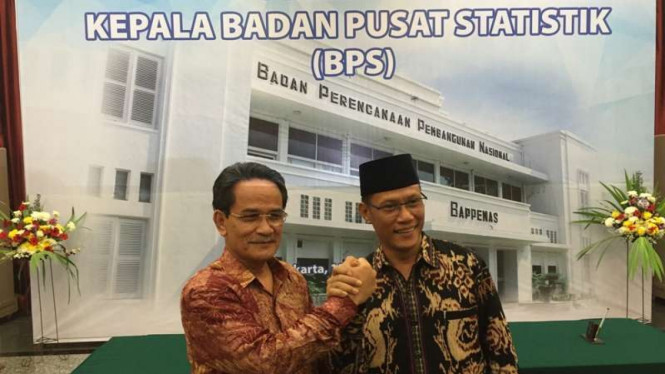 (kanan) Kepala BPS, Suharyanto,