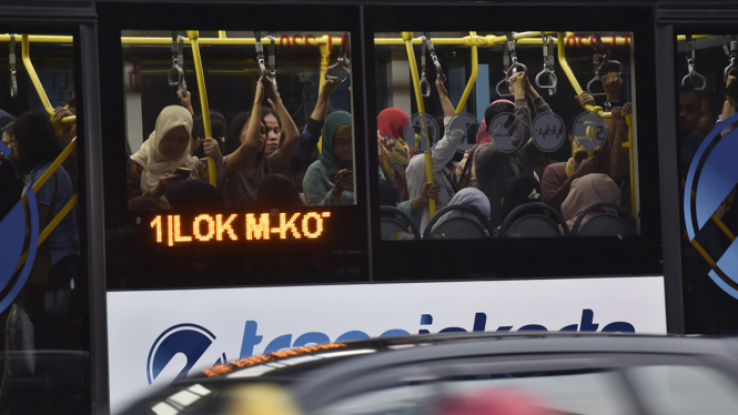 Ilustrasi Bus Transjakarta.  