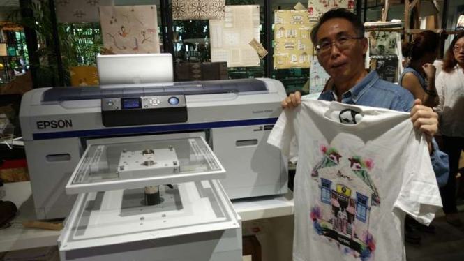 Mesin cetak Direct to Garment (DTG) Epson F2000 