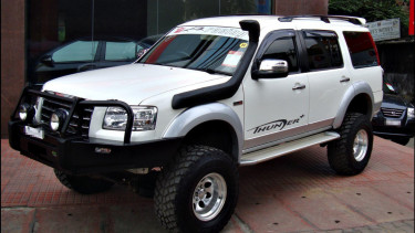 Modifikasi SUV.