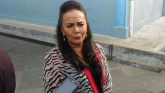 Christine Hakim Sembuh dari Tifus, Diminta Kurangi Syuting