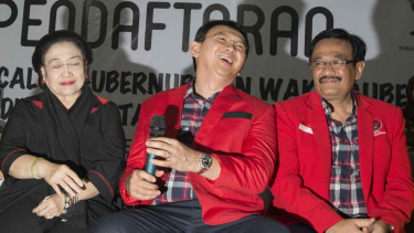 Ahok-Djarot saat daftar ke KPU Provinsi DKI Jakarta.