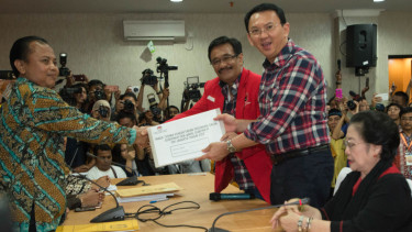 Calon Kepala Daerah Pendaftar Hari Pertama untuk Pilkada 2017