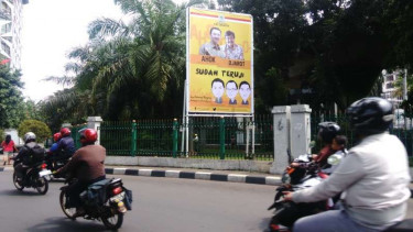 Baliho dukungan terhadap Ahok-Djarot yang dipasang Golkar.