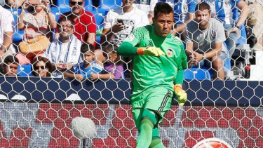 Penjaga gawang Valencia, Diego Alves
