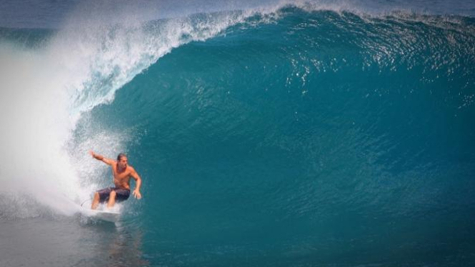 WNA Surfing 