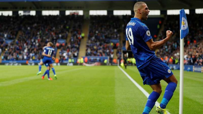 Penyerang Leicester City, Islam Slimani, yang dikenal sebagai pembantai Porto,