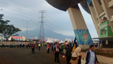 Suasana Stadion Gelora Bandung Lautan Api jelang penutupan PON 2016