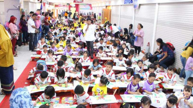 ilustrasi lomba mewarnai