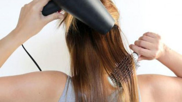 Pengering rambut.