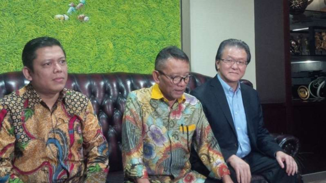 Bos Sinarmas Group, Franky Oesman Widjaja (berjas).