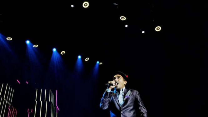 Glenn Fredly di Konser 