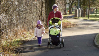 Bunda, Yuk Coba Olahraga Pakai Stroller Si Kecil