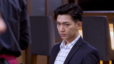 Aaron Yan dalam Refresh Man