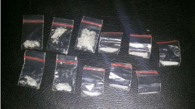 Barang bukti paket sabu 