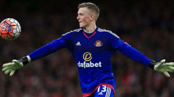 Penjaga gawang Everton, Jordan Pickford