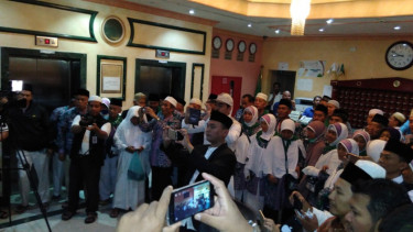 Pelepasan jemaah haji Indonesia kloter terakhir dari Madinah.
