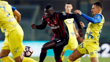 Pemain AC Milan, M'Baye Niang.