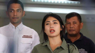 Pengakuan Artis Cantik soal Senjata Api Gatot Brajamusti