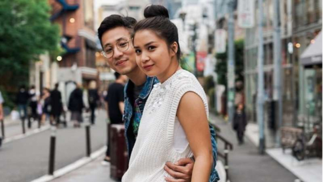 Putri Titian dan Junior .