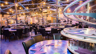 Unik, Restoran Ini Antar Makanan dengan Rollercoaster