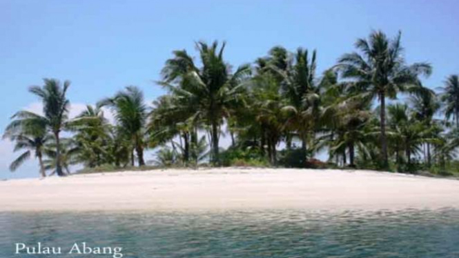 Pulau Abang, Kepulauan Riau.