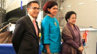 Presiden ke-5 Megawati Soekarnoputri menghadiri peluncuran KRI Bimasuci.