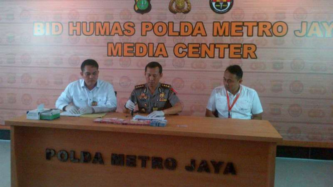 Jumpa pers kasus pemerasan yang dilakukan empat anggota Polsek Gambir, Jakarta, Rabu, 19 Oktober 2016.