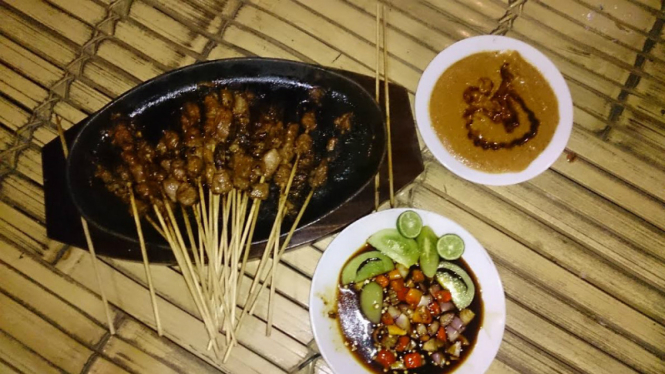 Ilustrasi sate 