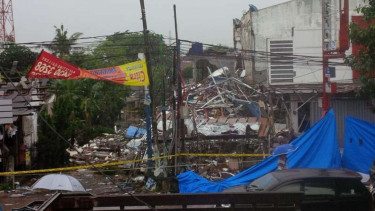 Kondisi gerai PHD yang meledak diduga karena tabung gas 50 kg