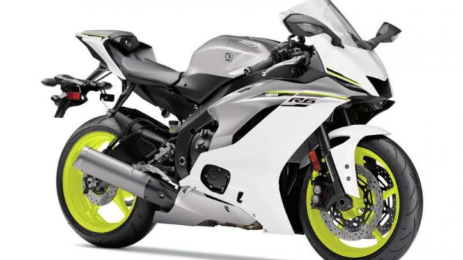 Yamaha R6 2017.