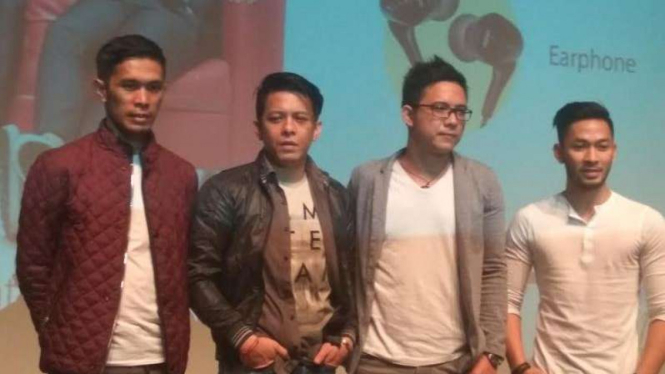 Group band NOAH.