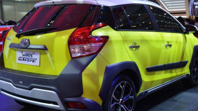 Toyota Yaris Heykers.