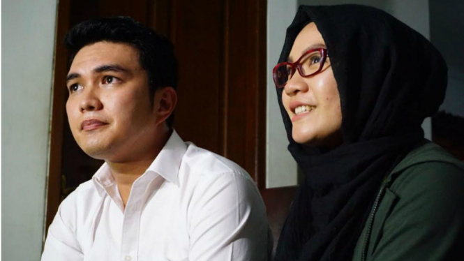 Aldi Taher dan istri