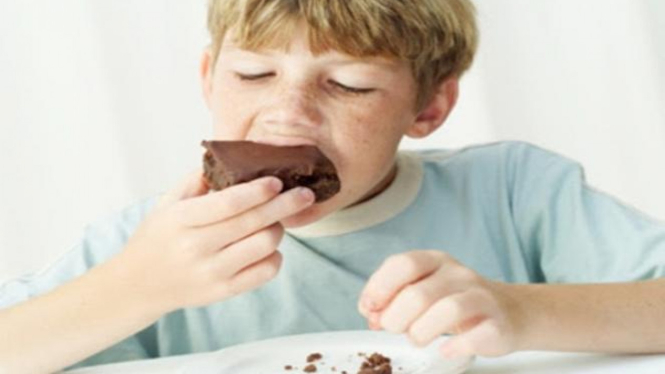 Sarapan brownies di pagi hari.