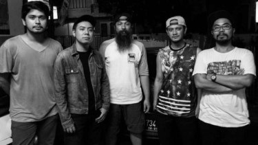 Blackteeth dan Petra Sihombing