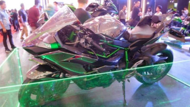 Kawasaki Ninja H2 Carbon.