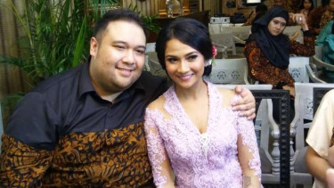 Vanessa Angel dilamar Didi Mahardika