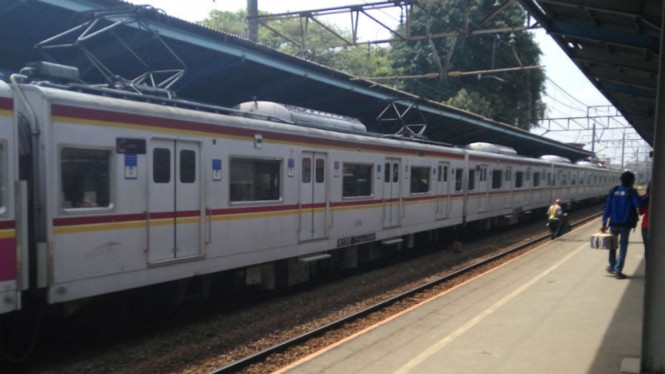 Ilustrasi kereta api.