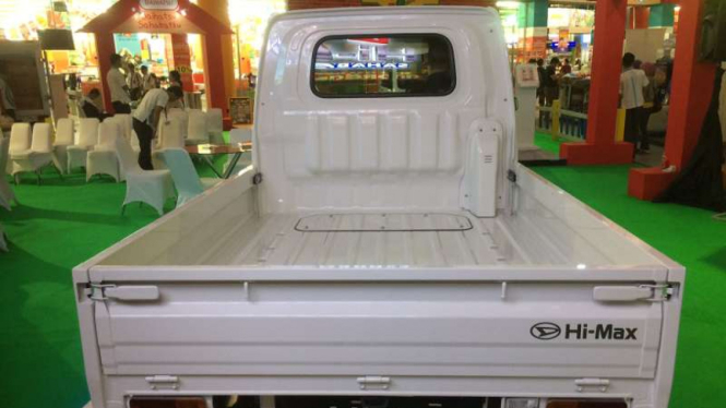 Mobil pikap Daihatsu Hi-Max.