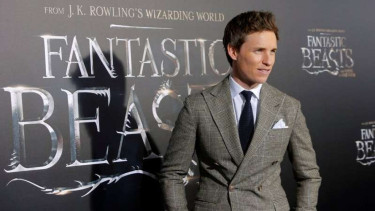 Eddie Redmayne di Premiere Fantastic Beasts and Where to Find Them
