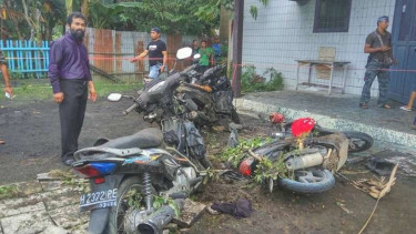 Suasana usai insiden ledakan bom di gereja Oikumene di Kota Samarinda, Kalimantan Timur, Minggu (13/11/2016).