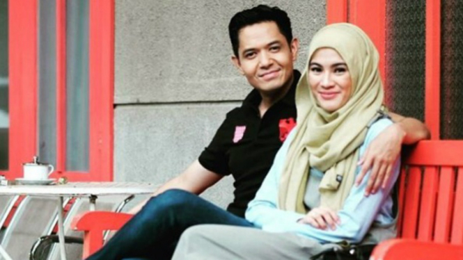 Dude Harlino dan Alyssa Soebandono.